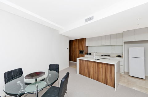 Astra Canberra Manhattan - Accommodation Whitsundays 15