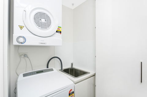 Astra Canberra Manhattan - Accommodation Whitsundays 16