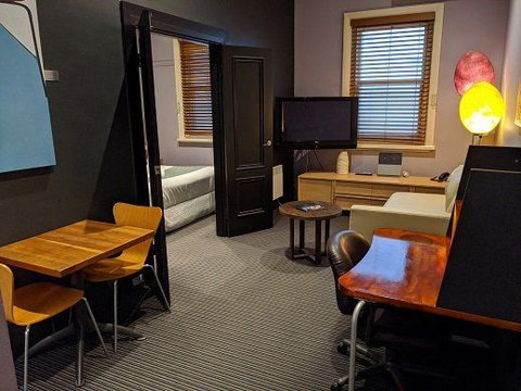 Tolarno Hotel - Accommodation Whitsundays 6