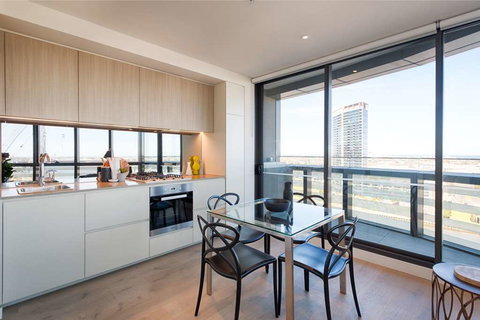 Orange Stay Apartments - Accommodation Whitsundays 6