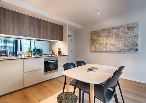 Orange Stay Apartments - Accommodation Whitsundays 8