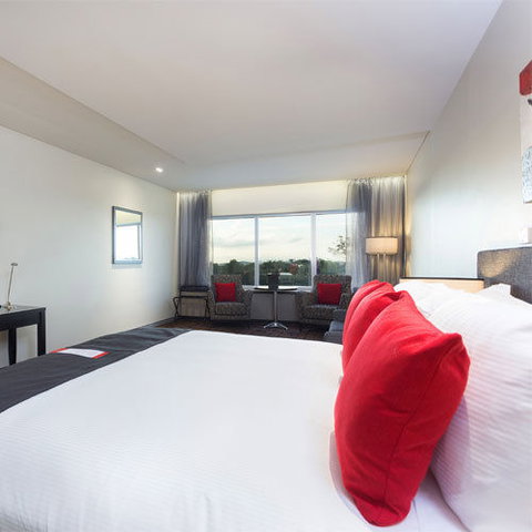 Alexandra Hills Hotel - Accommodation Whitsundays 4