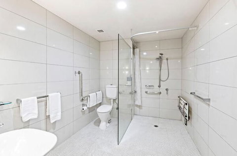 Alexandra Hills Hotel - Accommodation Whitsundays 7