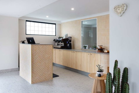 Hotel Hacienda - Accommodation Whitsundays 1