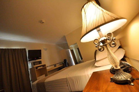 Emerald Maraboon Motor Inn - Accommodation Whitsundays 4