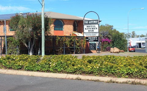 Western Gateway Motel - Accommodation Whitsundays 1