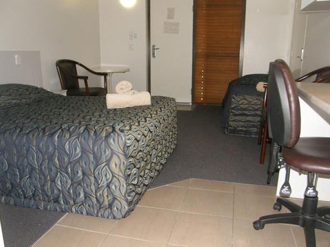Western Gateway Motel - Accommodation Whitsundays 11