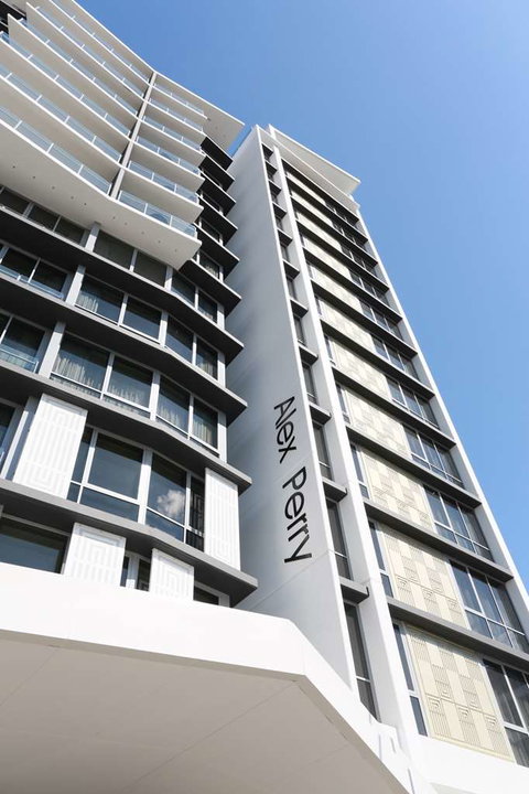 Alex Perry Hotel and Apartments - Accommodation Whitsundays 1