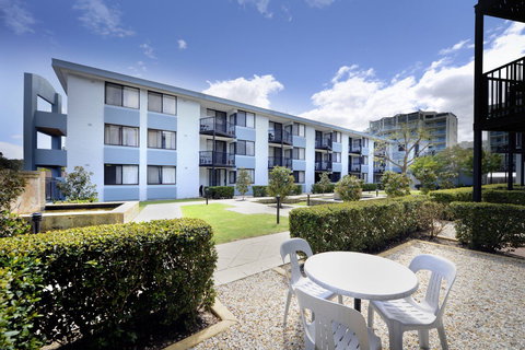 Assured Waterside Apartments - Accommodation Whitsundays 0
