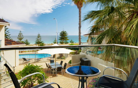 Seashells Scarborough - Accommodation Whitsundays 1