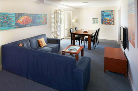 Seashells Scarborough - Accommodation Whitsundays 2