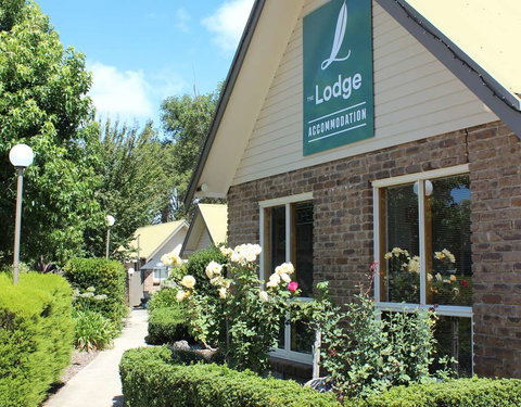 The Lodge by Haus - Accommodation Whitsundays 0
