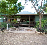 Adels Grove Camping Park Hotel - Accommodation Whitsundays