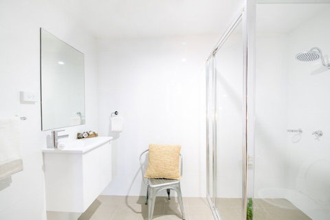 The Urban Newtown - Accommodation Whitsundays 2