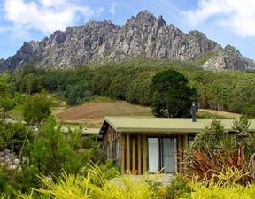 Silver Ridge Retreat - Accommodation Whitsundays 0