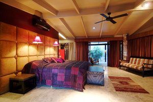 Trinity Beach Palace - Accommodation Whitsundays 2