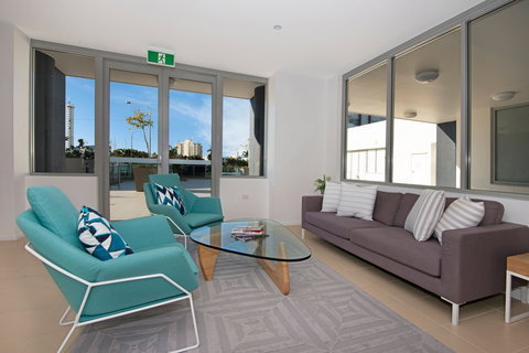 Allure Hotel and Apartments - Accommodation Whitsundays 1