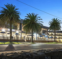 North Pier Hotel Cowes - Accommodation Whitsundays