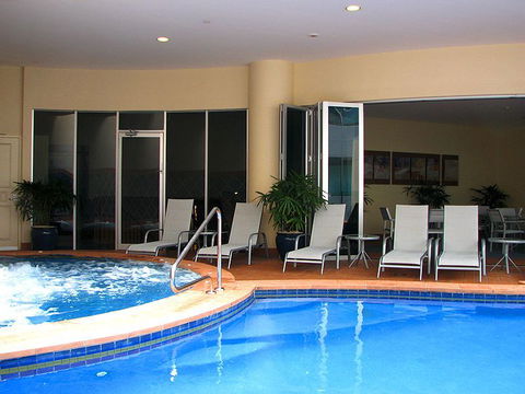 MacArthur Chambers - Accommodation Whitsundays 2