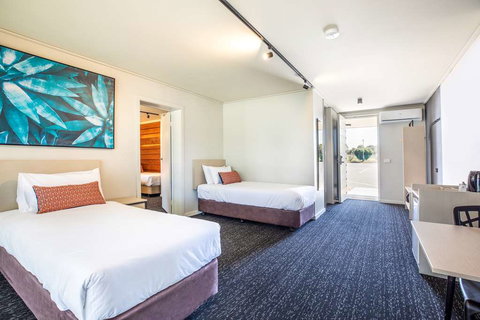 Nightcap at Gateway Hotel - Accommodation Whitsundays 2