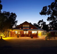 Outback Hotel  Lodge - Accommodation Whitsundays