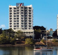 Oaks Metropole Hotel - Accommodation Whitsundays