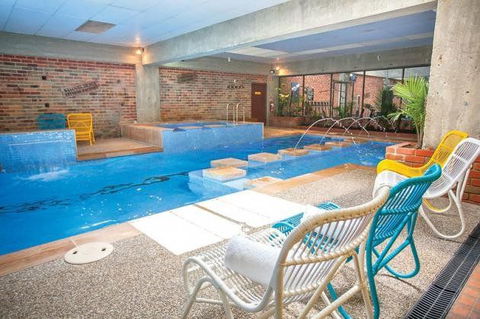 Sovereign Park Motor Inn - Accommodation Whitsundays 8