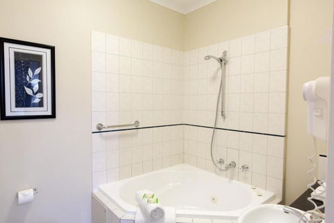 Barkly Motor Lodge - Accommodation Whitsundays 7