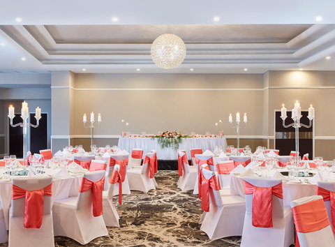 Holiday Inn Warwick Farm - Accommodation Whitsundays 16