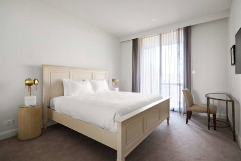 Knightsbridge Canberra - Accommodation Whitsundays 6
