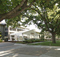 Forrest Hotel  Apartments - Accommodation Whitsundays