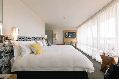 QT Canberra - Accommodation Whitsundays 6