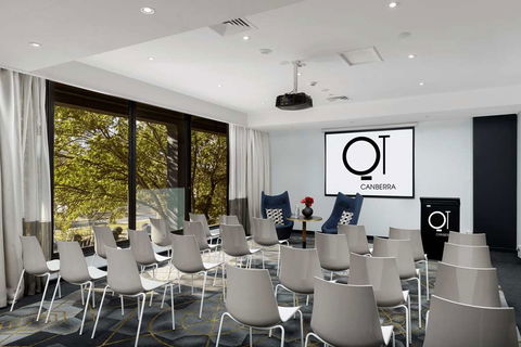 QT Canberra - Accommodation Whitsundays 7