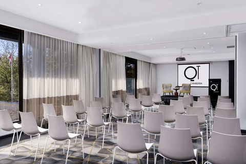 QT Canberra - Accommodation Whitsundays 9