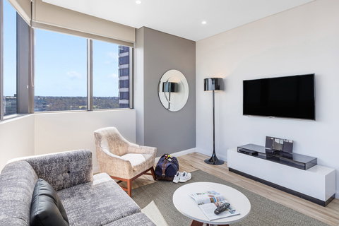 Meriton Suites Church Street, Parramatta - Accommodation Whitsundays 7