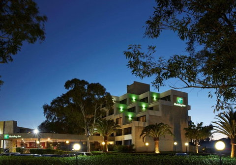 Holiday Inn Warwick Farm - Accommodation Whitsundays 1