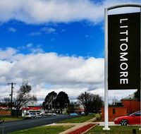 Governor Macquarie Motor Inn - Accommodation Whitsundays