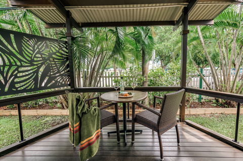 Palms City Resort - Accommodation Whitsundays 3