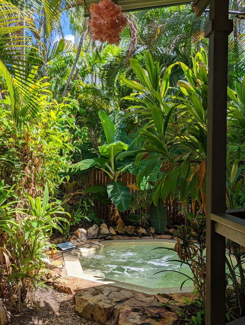 Palms City Resort - Accommodation Whitsundays 7