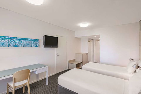 Vibe Hotel Darwin Waterfront - Accommodation Whitsundays 9