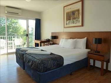 Cullen Bay Resorts - Accommodation Whitsundays 3
