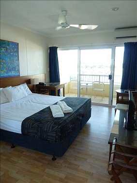 Cullen Bay Resorts - Accommodation Whitsundays 4