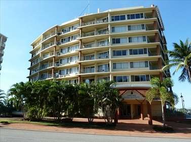 Cullen Bay Resorts - Accommodation Whitsundays 8