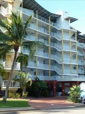 Cullen Bay Resorts - Accommodation Whitsundays 11