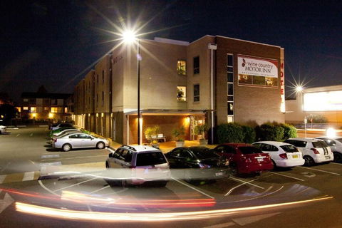 Wine Country Motor Inn - Accommodation Whitsundays 0
