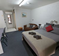 Abajaz Motor Inn - Accommodation Whitsundays
