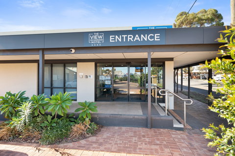 The View On Hannans - Accommodation Whitsundays 0