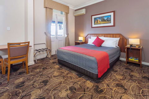 Quality Hotel Bayswater - Accommodation Whitsundays 1