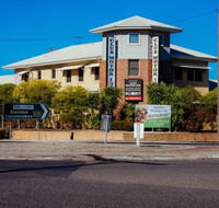 MAS Country Club Motor Inn - Accommodation Whitsundays