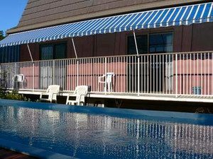 Blue Shades Motel - Accommodation Whitsundays 2